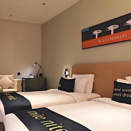 The Mustel Hotel Chongqing Hongyadong Dış mekan fotoğraf